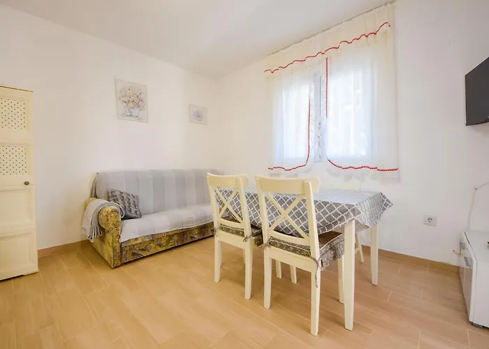 Vukic-5 By Interhome Lägenhet *